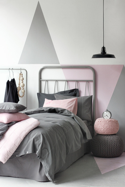pink and grey are so good together (via Trendenser.se)
