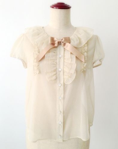 shirley deer ice cream blouse comes in many
