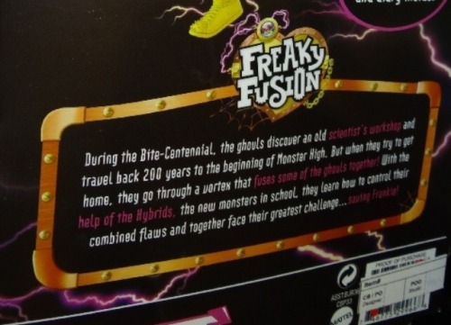thepatchworkboy:

Freaky Fusion Info
I found this over at asmzine.com they always have great coverage for toy fair. Now we know what it’s all about.
