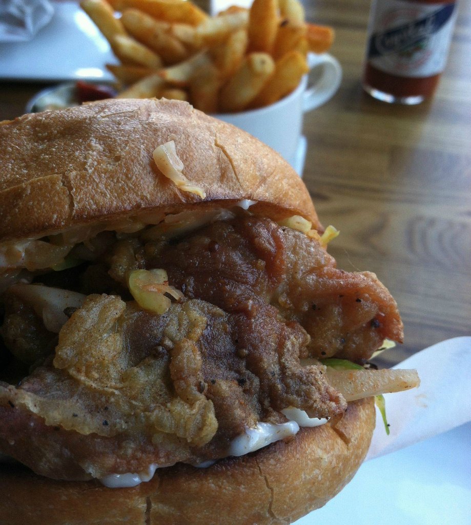 sexymeals:

Fried Chicken Sandwich from Naked Lunch in San Francisco
