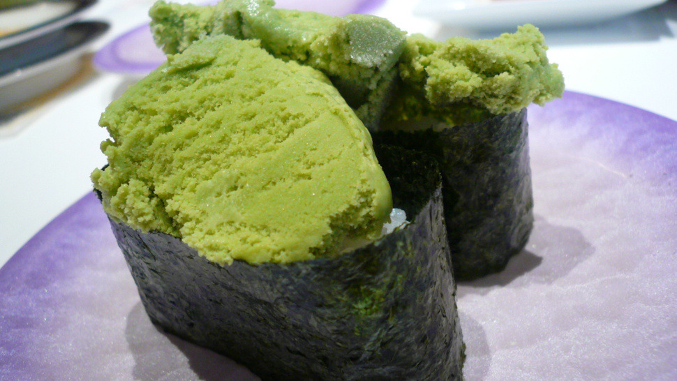 (via In Japan, Ice Cream Sushi Exists)