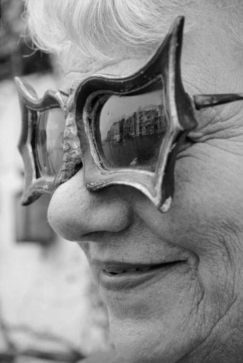 life:

A portrait of art collector Peggy Guggenheim with the reflection of Venice in her sunglasses, 1965. (Photo: Carlo Bavagnoti—Time & Life Pictures/Getty Images)


