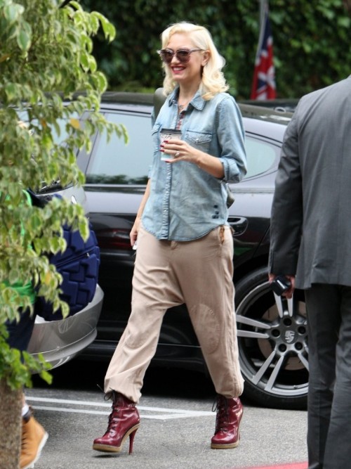 Gwen Stefani drops off Kingston at school, 20th September 2013.