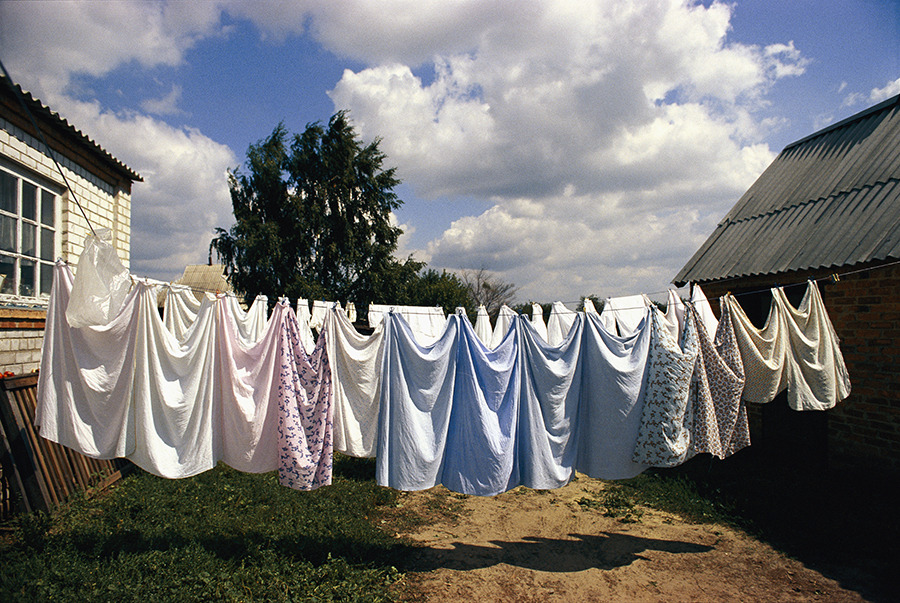 Laundry on a clothesline in Kharkov, Ukraine, September 1986.Photograph by Steve Raymer, National Geographic