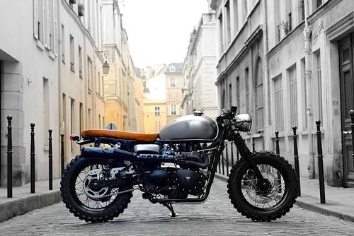Triumph Cafe Racer - Dirt Tracker 
The most recent creation from Vintage Racers, a Paris based motorcycle club, blog and garage.