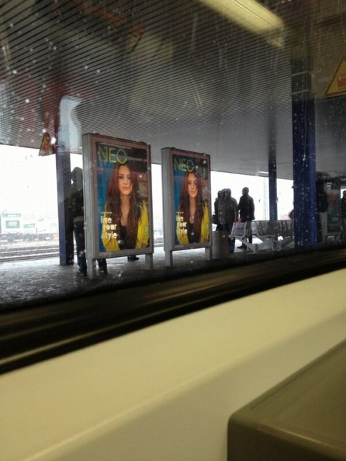 Selena&#8217;s Adidas NEO billboards in a German train station