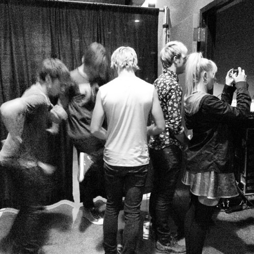 Party with @rylandr5 on stage you ROCK! #dancingoutmypantstour