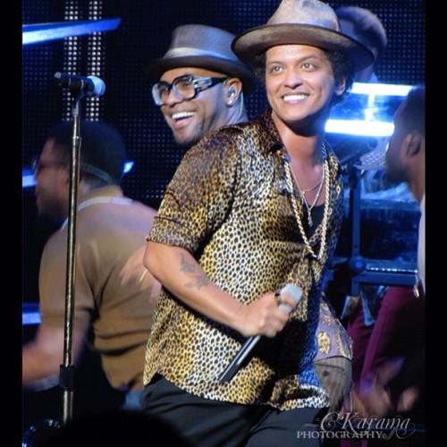 bmars-news:  "cara_k_22: here&#8217;s a few more of my photos from @.BrunoMars&#8217; concert in montreal last friday&#8230;"