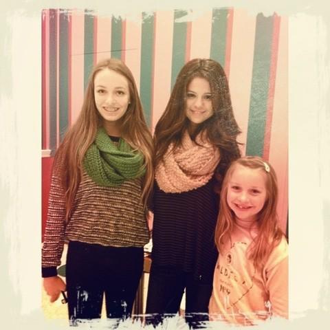 Raine and Jorja with @selenagomez supporting her @unicefusadessert party benefit. 