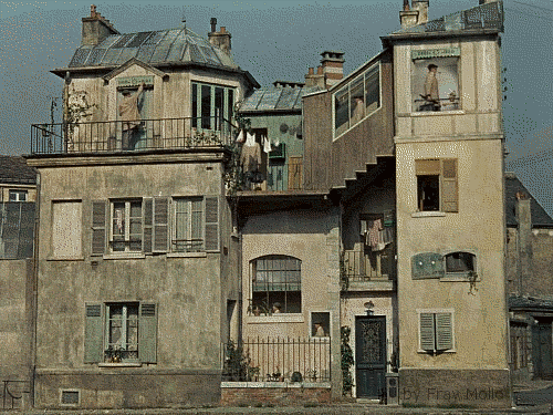 Jacques Tati traversing a block of flats