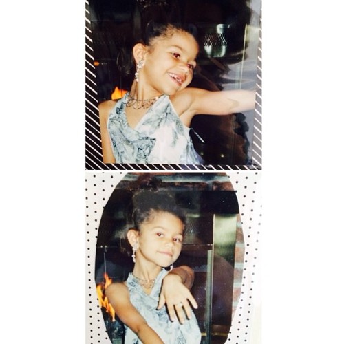 @zendayamaree: Can we just discuss little me, dressed up in my grandma clothes posing for the gods!  #icantwithmyself #yussssss