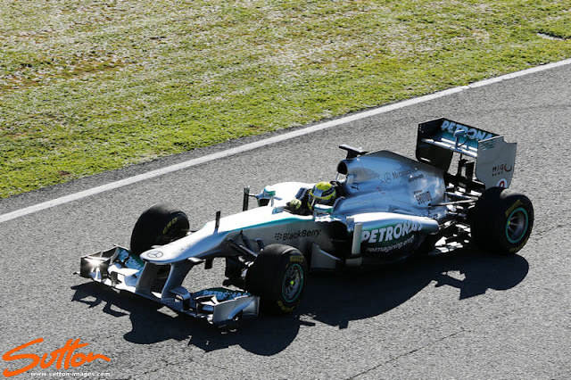 Mercedes W04 lanzamiento - análisis técnicoA raíz de la debacle de Mercedes hizo de un pre-lanzamiento el sábado el equipo han desvelado a su…View Post