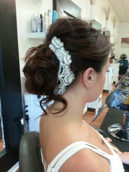 WEDDING HAIRSTYLES DOWN WITH VEIL 2013