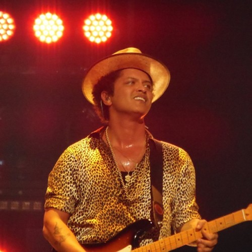 bruno-news:  (July 11 - Detroit) Bruno performing on stage (x)