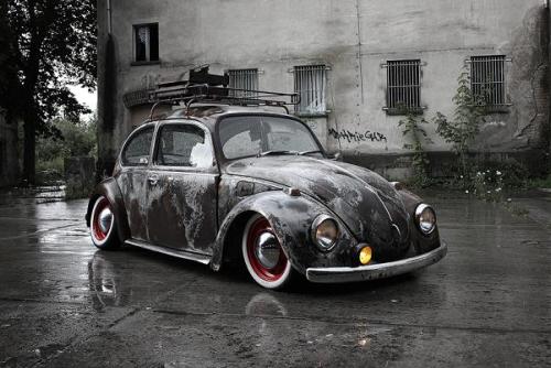 petervidani VW Beetle slammed jammed via motomania 