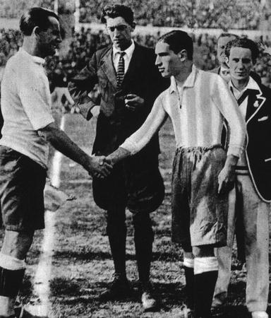 heyscensters:

1930 Fifa World Cup in Uruguay
