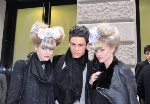 Backstage Chanel Couture Spring 2010 via frencheers.blogspot.com
