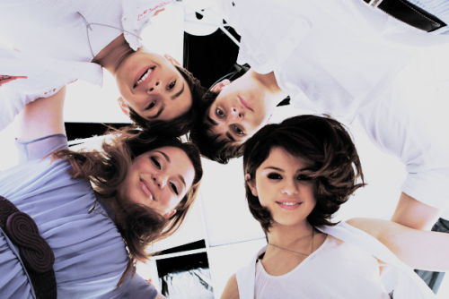 Wizards of Waverly Place cast via younghollywoodcelebs 