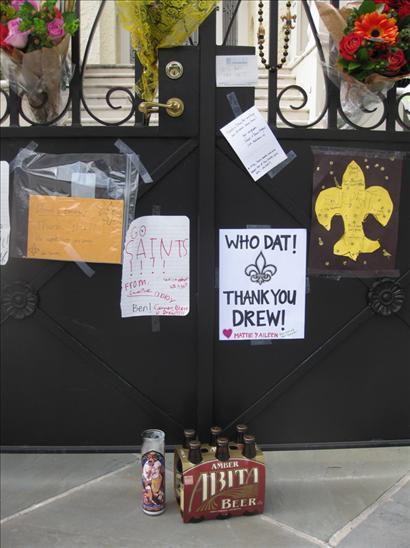 The front gate at Drew Brees'