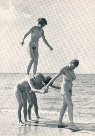 Back To Eden Vintage Nudist FKK Photos