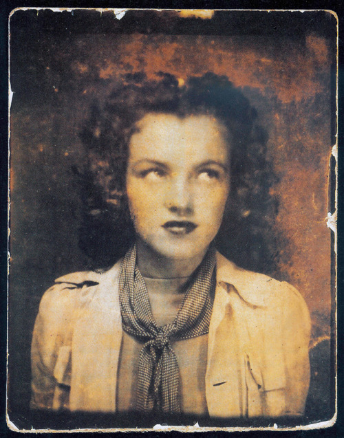 Norma Jeane Baker later known as Marilyn Monroe in 1938 at 11 12 years old