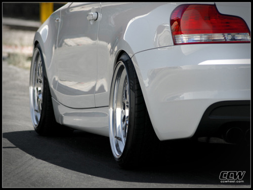 perfect stance on this BMW Z4 BMW z4 stance low slammed cars Page 1 of 1