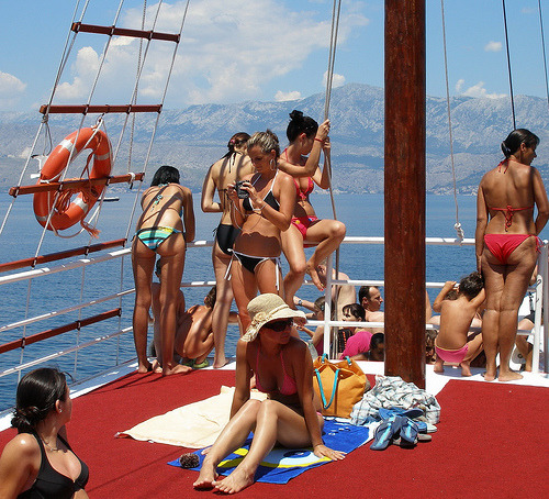 BIKINI PARTY on the Pirate's Ship via Bea Kotecka very busy 