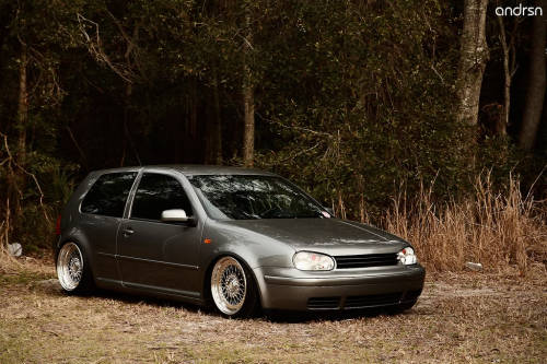Wider shot of the grey BBS RS shoed mk4 Photo by Andrsn