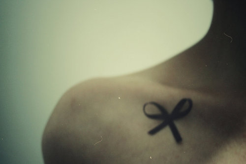 ribbon bow tattoo. ribbon middot; tattoo middot; shoulder