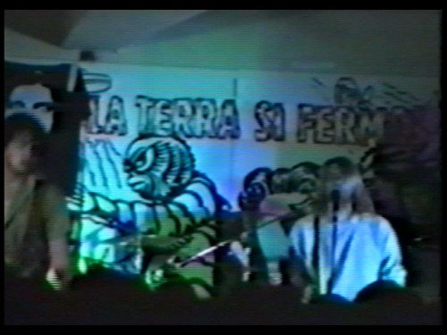 just stumbled upon this really and i was stunned =P
Nirvana &#8216;89 at The Bloom, Mezzago Italy
nemesister.tumblr.com