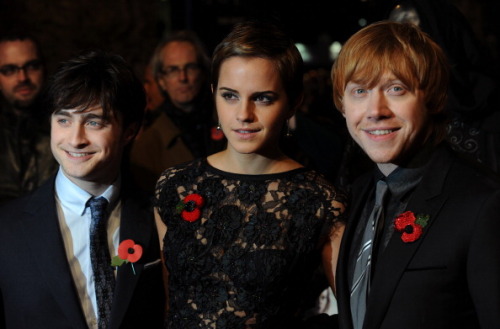 Dan,%20Rupert,%20and%20Emma%20at%20the%20world%20premiere%20of%20Harry%20Potter%20and%20the%20Deathly%20Hallows.</p><p>%20