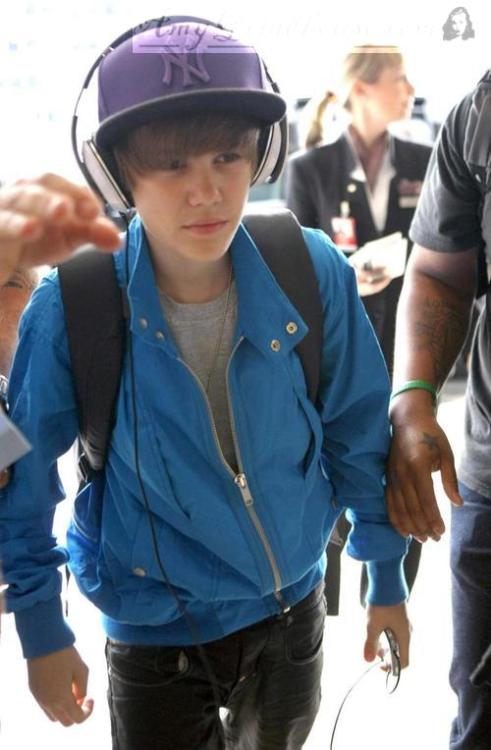 justin bieber earphones. #Justin Bieber headphones