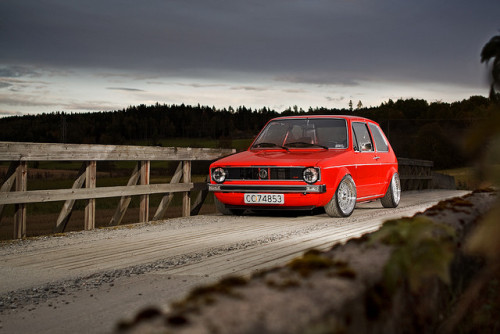Burning like the sun Starring 821678 Volkswagen Golf LS by
