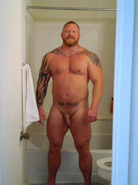 large small im a chaser who love chubs bears and muscle men these are 
