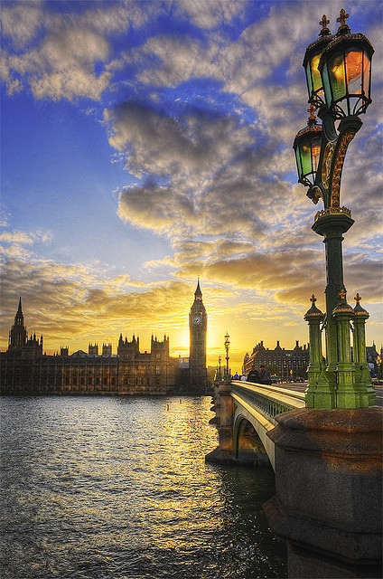 Sundown over London (by Al Richardson)