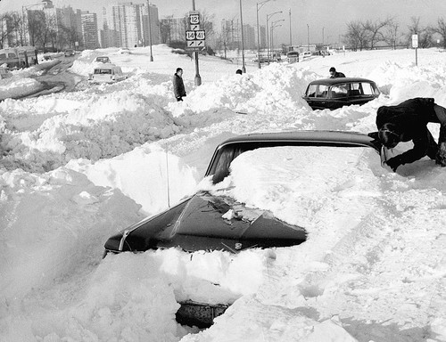  image from the blizzard of 1967, the worst snowstorm in Chicago history?