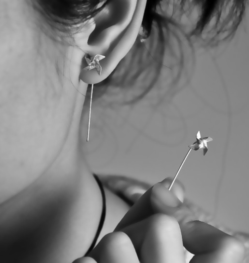 pinwheel earrings. cute!