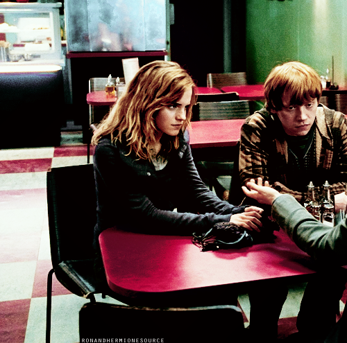 harry potter and deathly hallows dvd_15. Harry Potter and Deathly