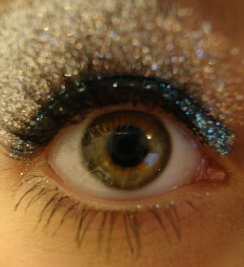 eye makeup glitter. #glitter middot; #makeup