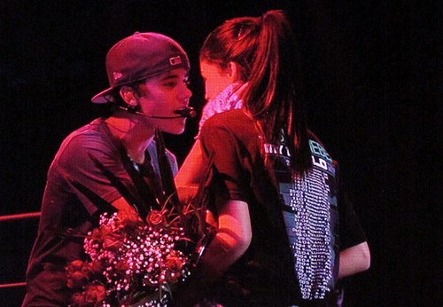justin bieber in concert one less lonely girl. one less lonely girl.