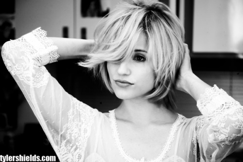 Dianna Agron And Chord Overstreet Dating. Dianna Agron haircut
