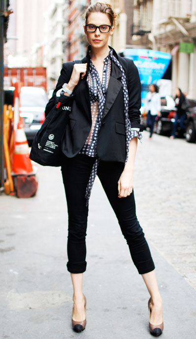 Street Chic New York
Incorporate the season’s polka dot pattern into your black office attire.
Photo: Courtney D’Alesio