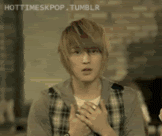hottimeskpop:

Credits go to a lovely anon for this gif!  It’s a hilarious idea qurl, be proud! &lt;3
