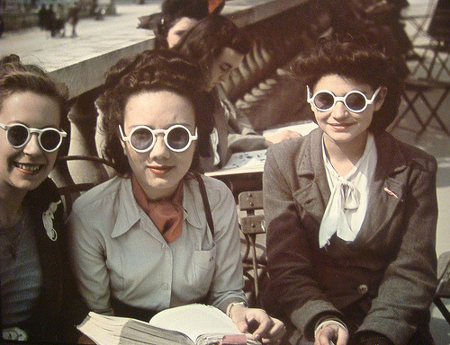ericaflerica:

1940’s street style in Paris. Their sunglasses are amazing!

