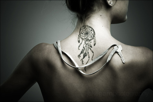 Ein Traumfänger Im Nacken Wunderbares Tattoo picture