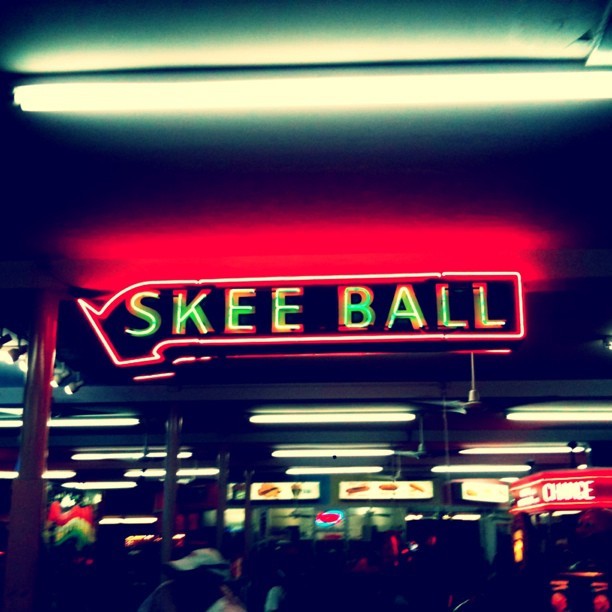 tumblr neon signs #neon World  #sign  #arcade Bobby's #vintage SkeeBall!