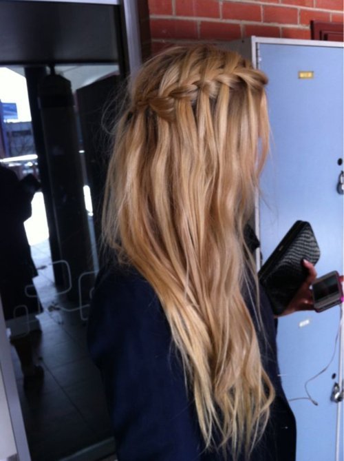 anyone know any tutorials for this kinda of hair braid?