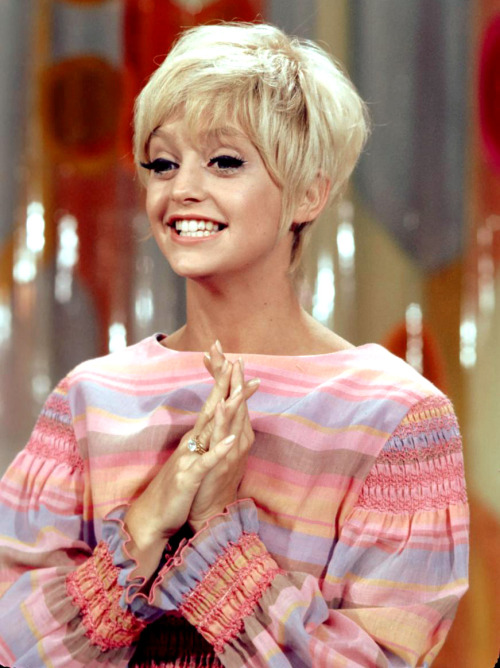 Goldie Hawn Hairstyles