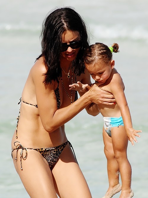 Adriana Lima and her daughter Valentina Jaric