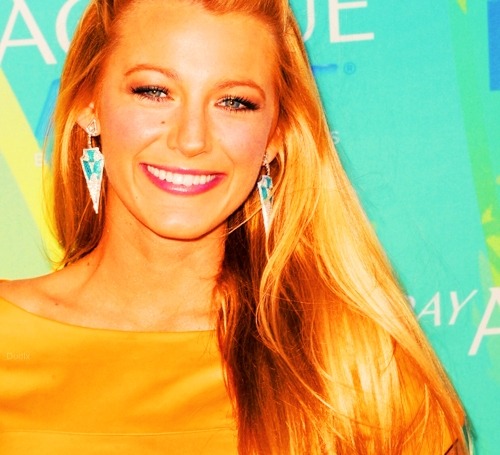 dudix Blake Lively TCA 2011 Via a player or a great lover